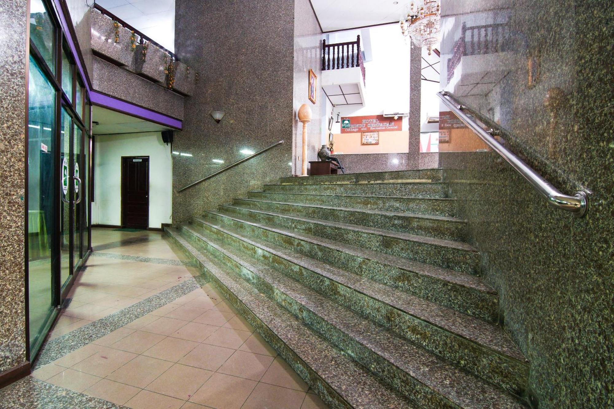 Oyo 92330 Hotel Rindu Sempadan Near Taman Wisata Rindu Sempadan Pekanbaru Bagian luar foto