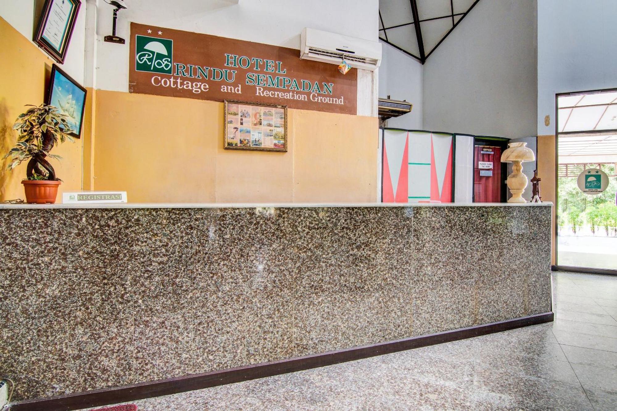 Oyo 92330 Hotel Rindu Sempadan Near Taman Wisata Rindu Sempadan Pekanbaru Bagian luar foto